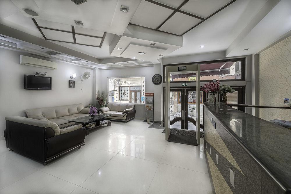 Treebo Rockwell Plaza Hotel Delhi  Exterior photo