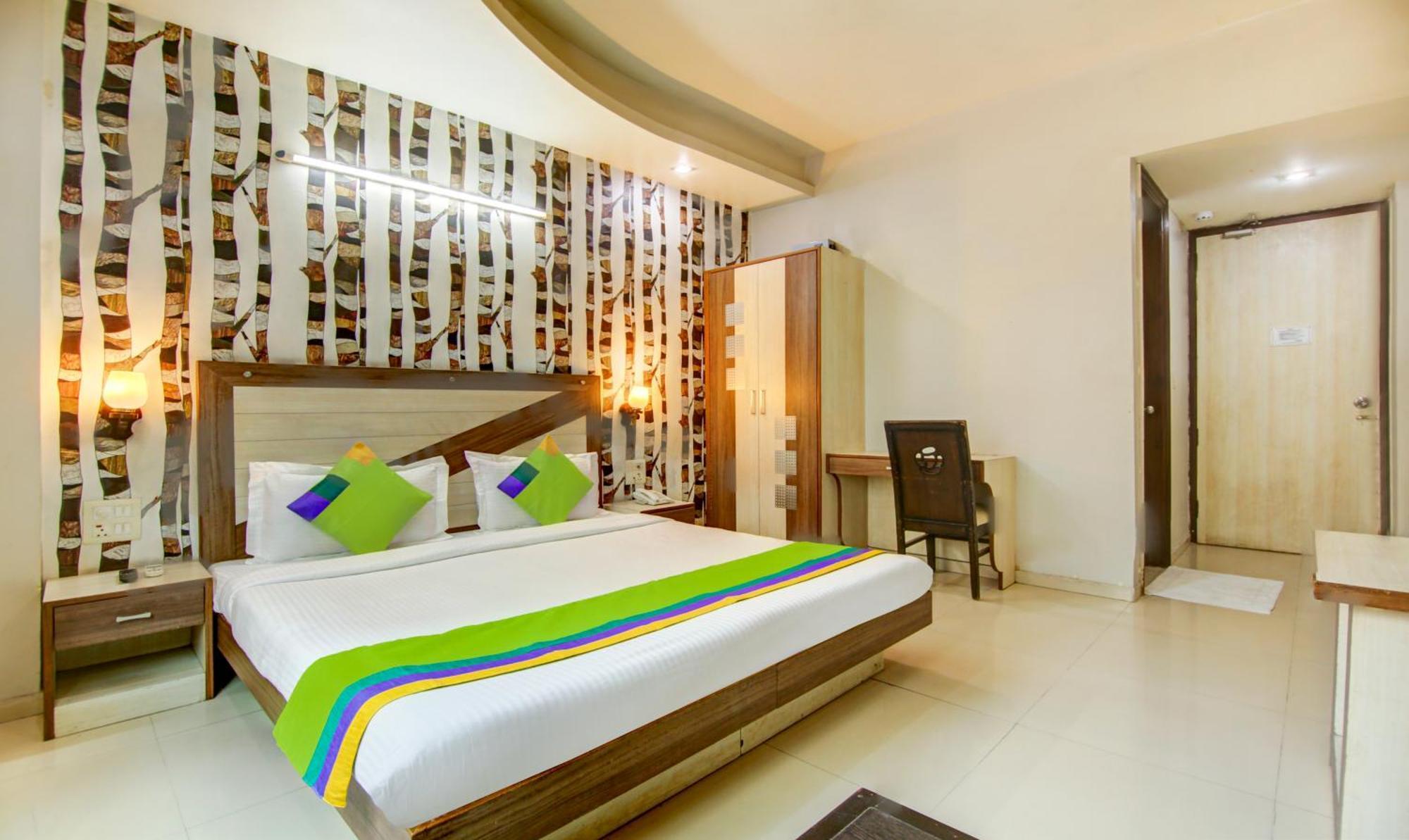 Treebo Rockwell Plaza Hotel Delhi  Exterior photo