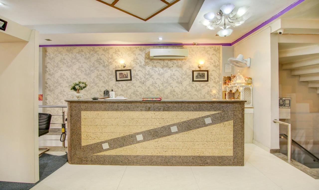 Treebo Rockwell Plaza Hotel Delhi  Exterior photo