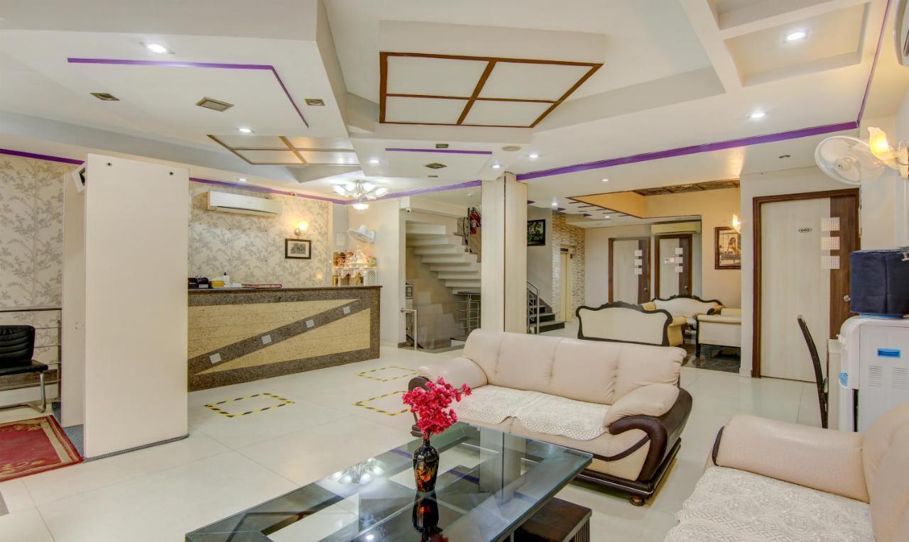 Treebo Rockwell Plaza Hotel Delhi  Exterior photo
