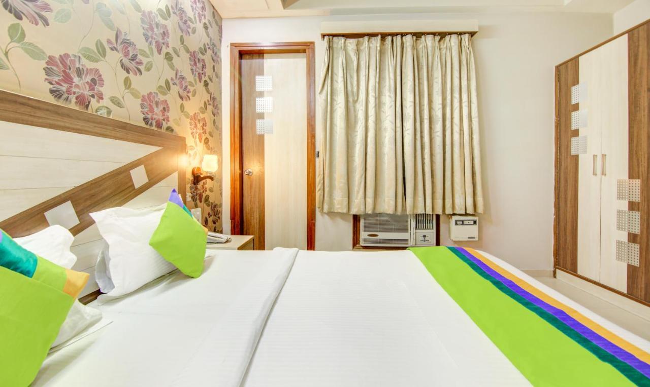 Treebo Rockwell Plaza Hotel Delhi  Exterior photo