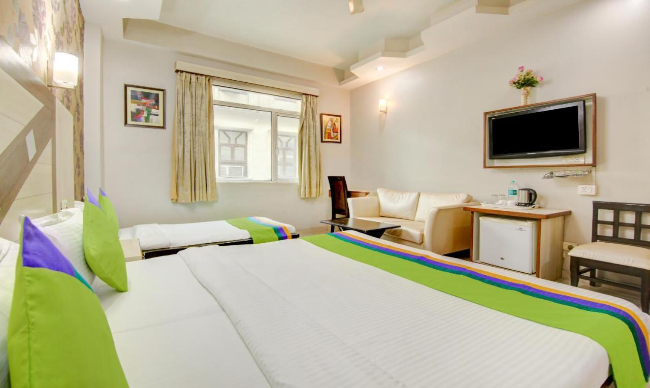 Treebo Rockwell Plaza Hotel Delhi  Exterior photo