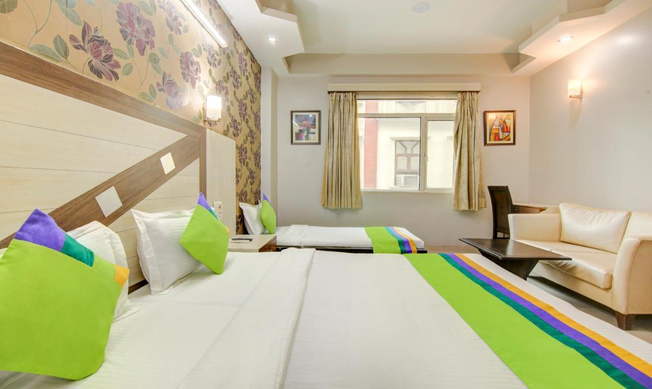 Treebo Rockwell Plaza Hotel Delhi  Exterior photo