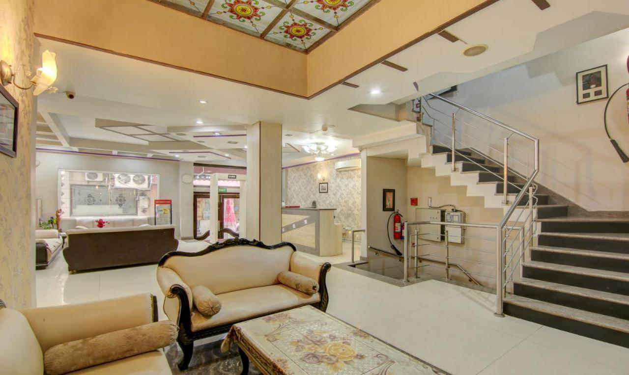 Treebo Rockwell Plaza Hotel Delhi  Exterior photo