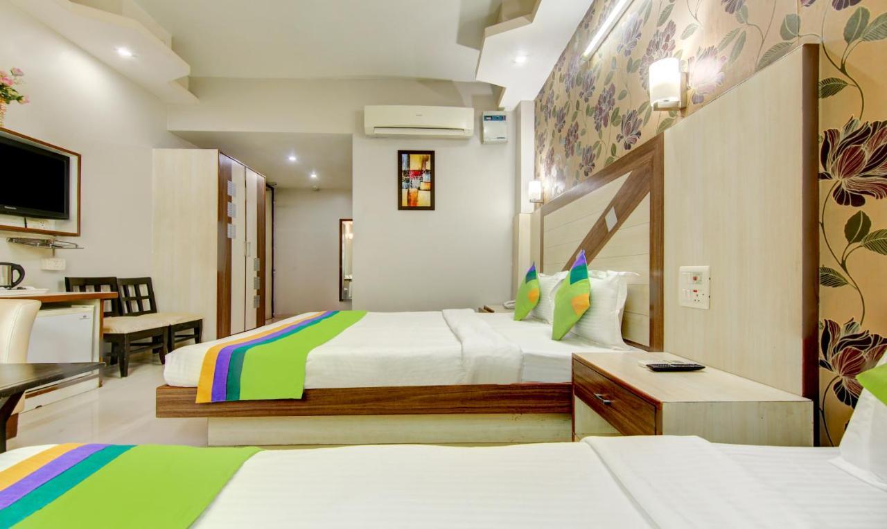 Treebo Rockwell Plaza Hotel Delhi  Exterior photo